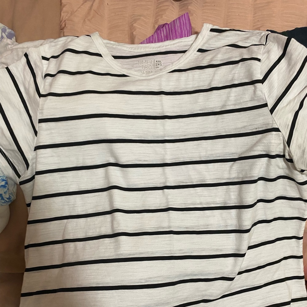 Short sleeve shirt